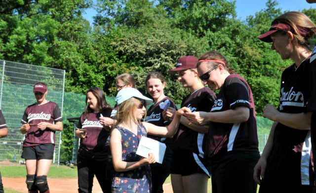 BLUE SKIES OVER WUPPERTAL, SOFTBALL AND A LOT OF HEART