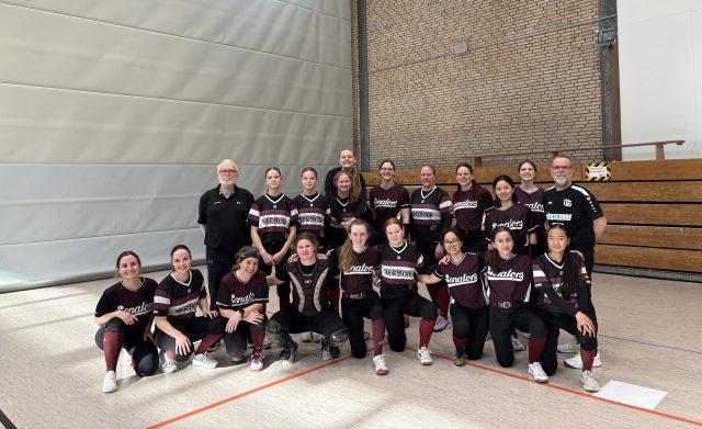 Softball Pre-Season Game vs Wesseling