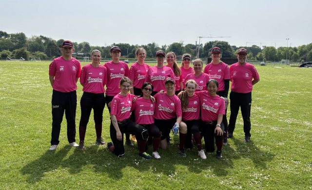 SOFTBALL – PRETTY IN PINK